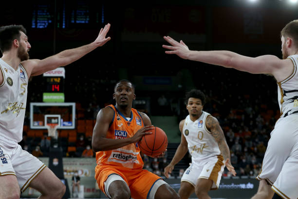 据尤其值得 据尤其值得